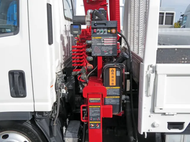 いすゞ エルフ 2RG-NMR88AR(2WD)の写真11