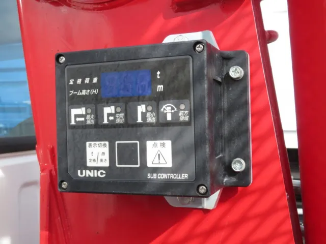 いすゞ エルフ 2RG-NMR88AR(2WD)の写真13