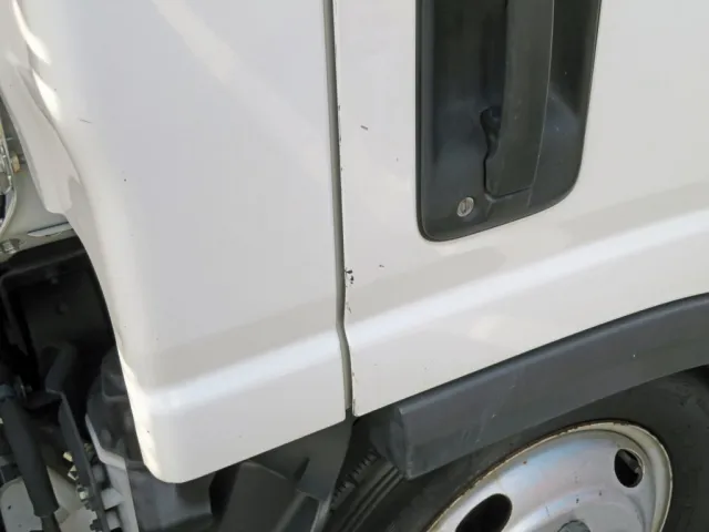 いすゞ エルフ 2RG-NMR88AR(2WD)の写真24