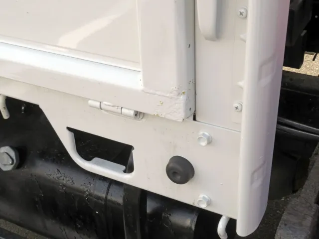 いすゞ エルフ 2RG-NMR88AR(2WD)の写真26