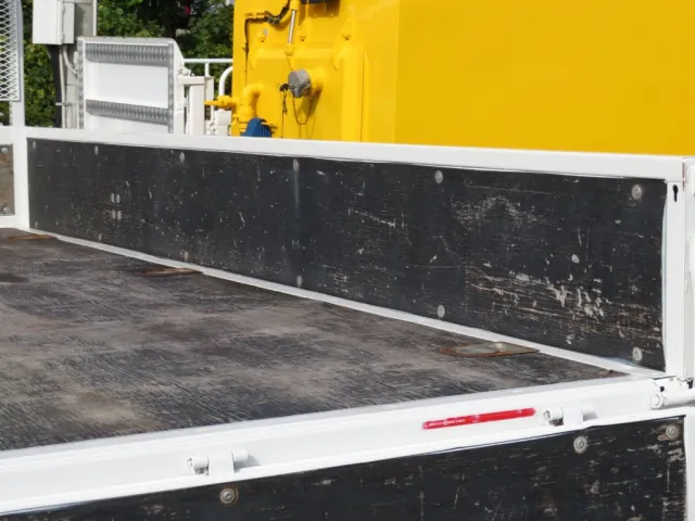 いすゞ エルフ 2RG-NMR88AR(2WD)の写真32