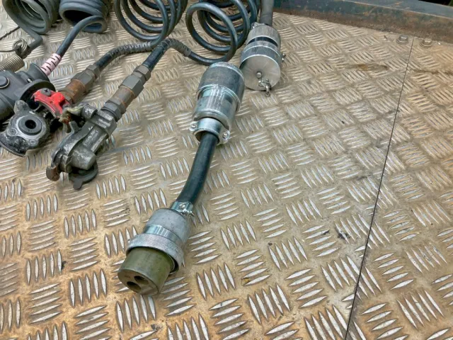 メタルコンセントはφ60からφ50への切り替えコネクター付きです。|UDトラックス クオン 2PG-GK5AABの写真13