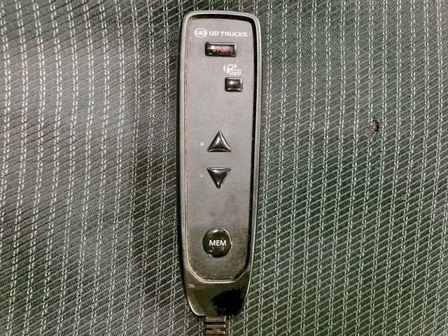 エアサスのコントローラーです。|UDトラックス クオン 2PG-GK5AABの写真25