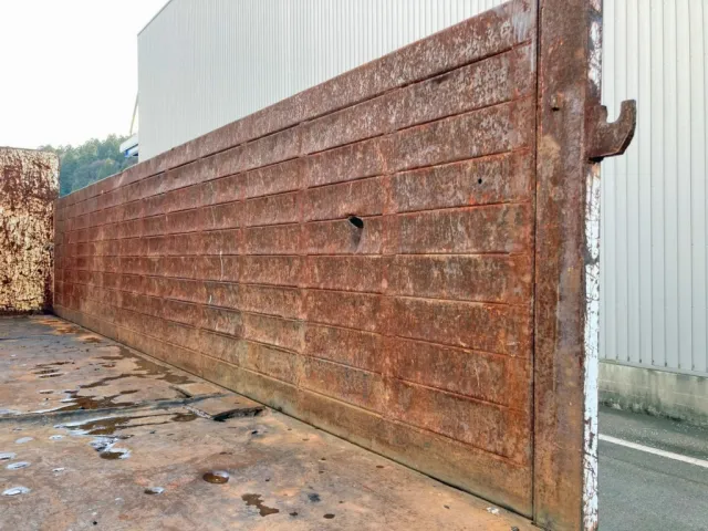 運転席側アオリ後方に穴あき箇所があります。|日野 レンジャー BDG-FJ7JKWAの写真40