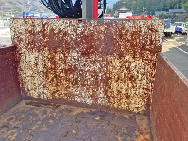 プロテクターにキズ・サビがあります。|日野 レンジャー BDG-FJ7JKWAの写真42