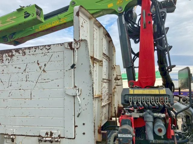 前壁運転席側から見た状態です。|日野 レンジャー BDG-FJ7JKWAの写真46