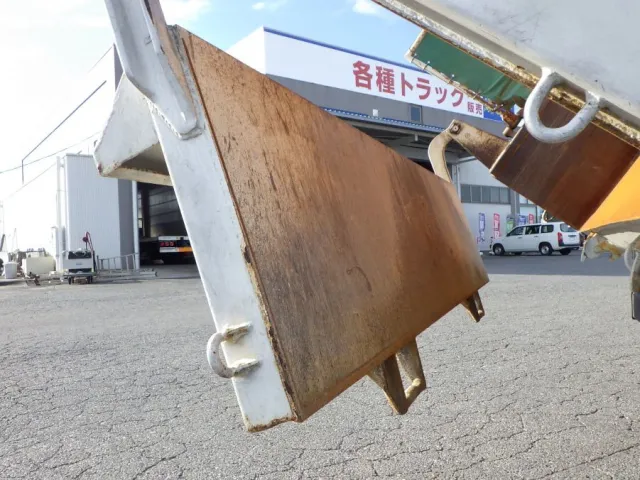 ゲート裏側の状態です。|UDトラックス クオン 2PG-CW5ALの写真24