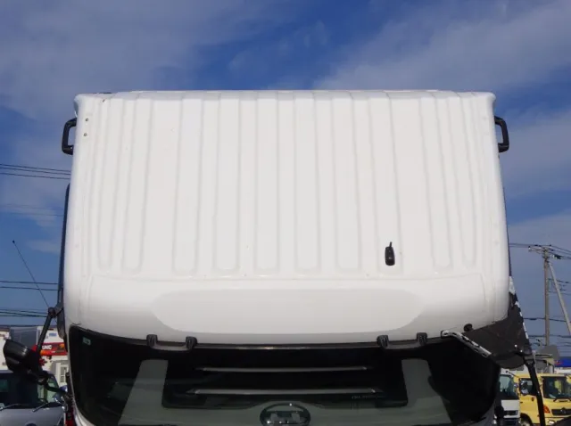 UDトラックス クオン 2PG-CW5ALの写真40