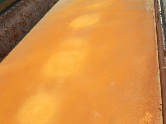 床鉄板にキズ・サビ・ヘコミがあります。|UDトラックス クオン 2PG-CW5ALの写真74