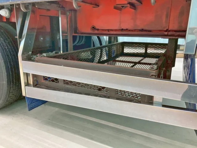 ボディー後方にりん木入れが付いています|東邦  TF36G3N3Sの写真22