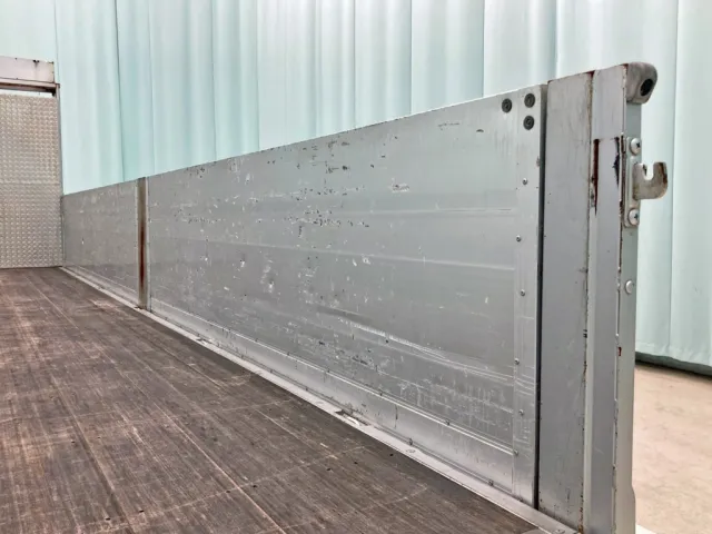 運転席側アオリ後方にキズ・ヘコミがあります。|日野 レンジャー TKG-FD7JLAA(2WD)の写真11