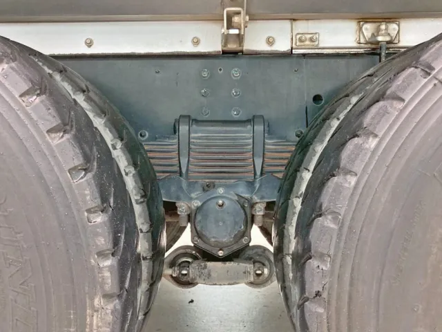 リーフサスです。|日野 プロフィア QPG-FS1AKDAの写真5