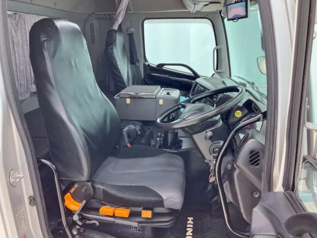 日野 プロフィア QPG-FS1AKDAの写真7