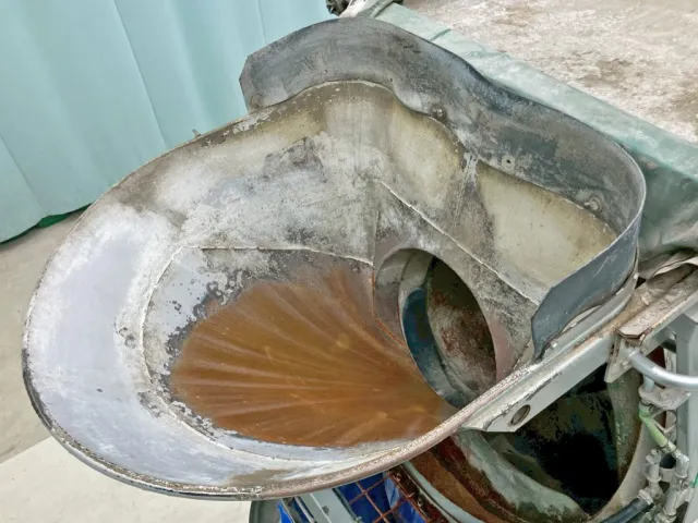 投入口の状態です。|日野 プロフィア QPG-FS1AKDAの写真12