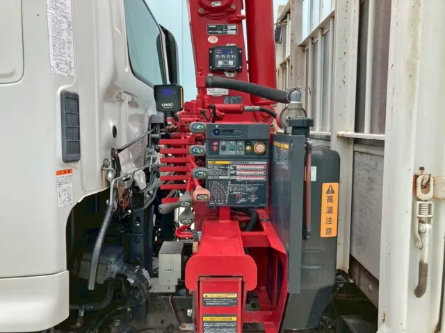 クレーンの操作レバーです。|日野 レンジャー 2KG-FE2ABGの写真25