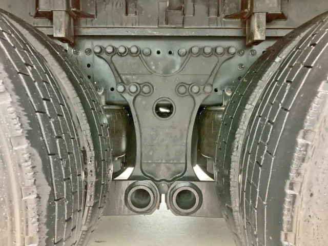 エアサスです。|日野 プロフィア 2DG-FR1AHJの写真5