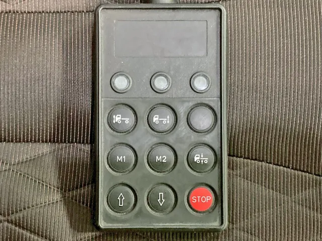 エアサスのコントローラーです。|日野 プロフィア 2DG-FR1AHJの写真33