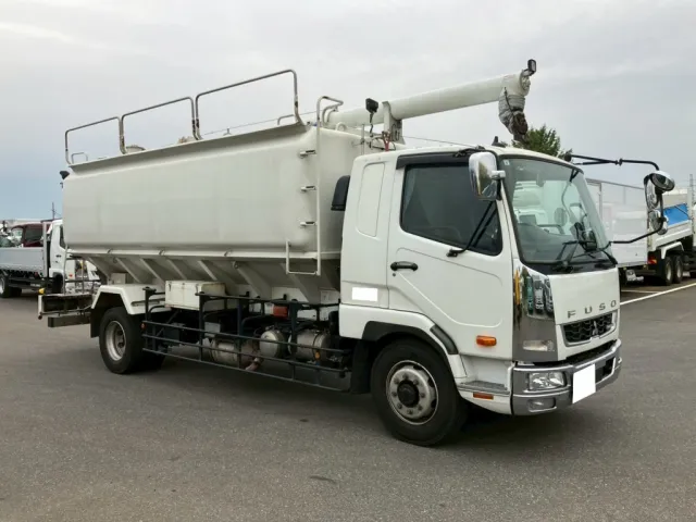 三菱 ファイター 2KG-FK62FZの写真2