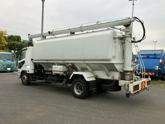 三菱 ファイター 2KG-FK62FZの写真3