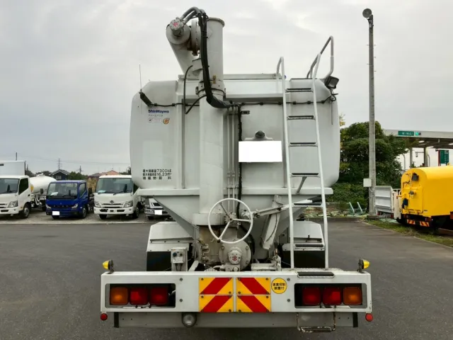 三菱 ファイター 2KG-FK62FZの写真5