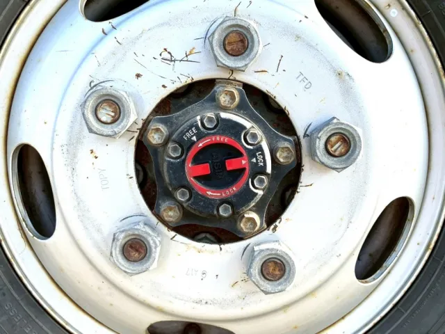 日野 デュトロ TKG-XZU675M(4WD)の写真19