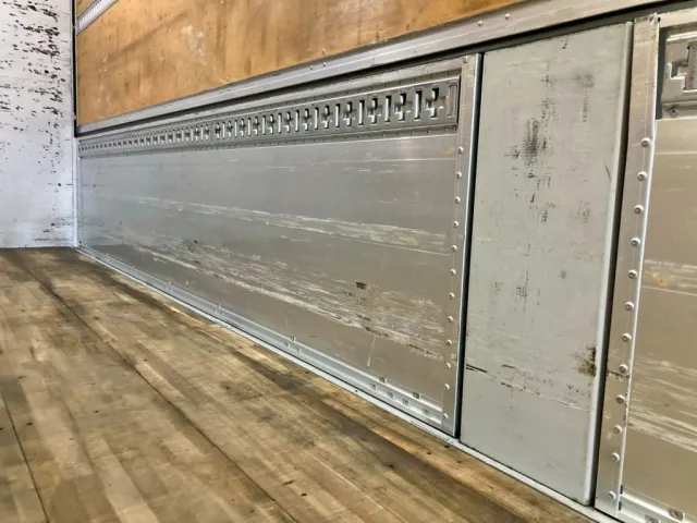 運転席側アオリ前方にキズがあります。|UDトラックス クオン 2PG-CD5CAの写真16