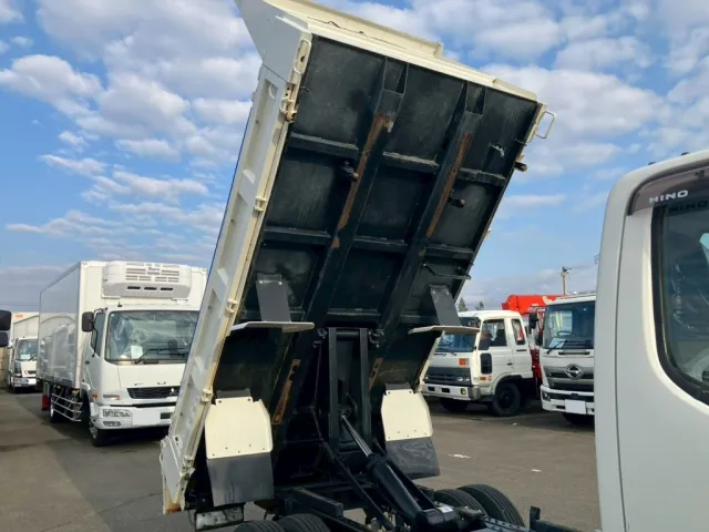 日野 デュトロ 2KG-XZU675T(4WD)の写真10