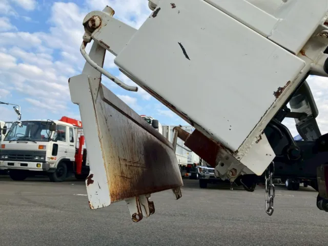 日野 デュトロ 2KG-XZU675T(4WD)の写真12