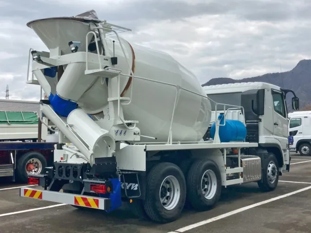 三菱 スーパーグレート 2KG-FV80GXの写真4