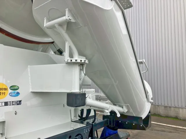 シューターは手動式です。|三菱 スーパーグレート 2KG-FV80GXの写真12