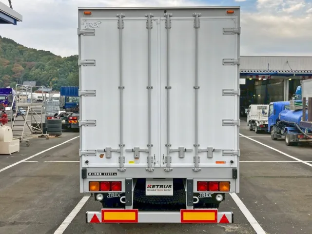 リヤ周りの状態です。|トレクス  PFB34118の写真9