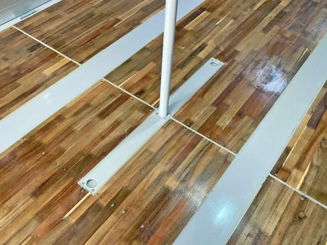 突っ張り棒付きです。|トレクス  PFB34118の写真13