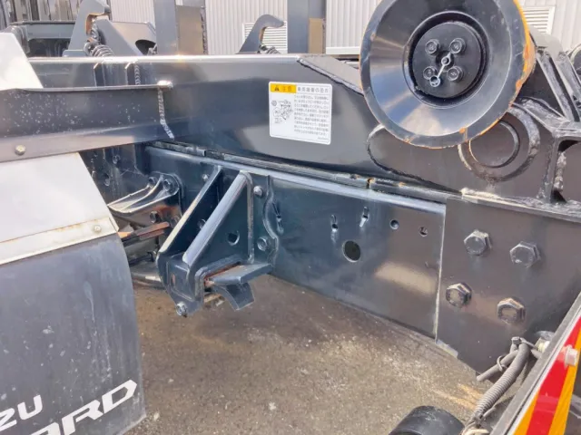 シャーシの状態です。|いすゞ フォワード 2RG-FRR90S4(2WD)の写真6