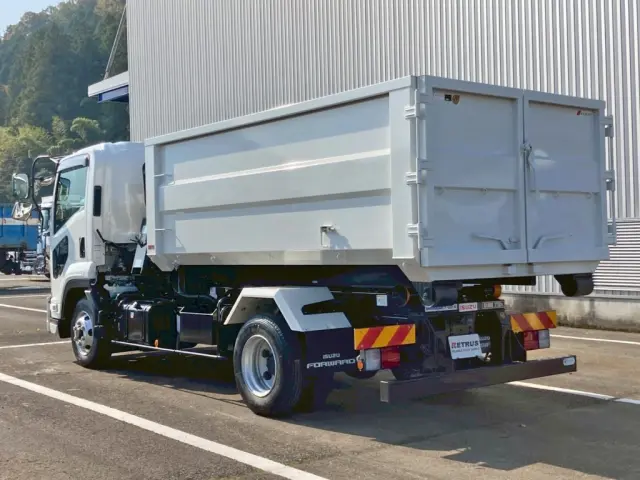 走行時の状態です。|いすゞ フォワード 2RG-FRR90S4(2WD)の写真4