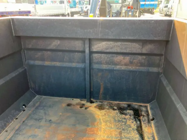 いすゞ フォワード 2RG-FRR90S4(2WD)の写真15