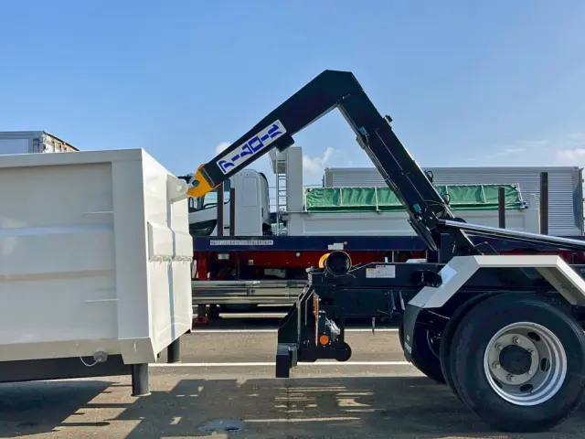 アームを伸ばした状態です。|いすゞ フォワード 2RG-FRR90S4(2WD)の写真24