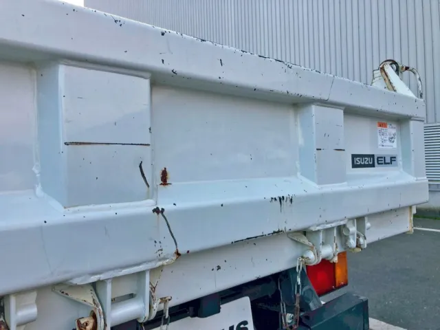 いすゞ エルフ 2RG-NJR88AN(2WD)の写真18
