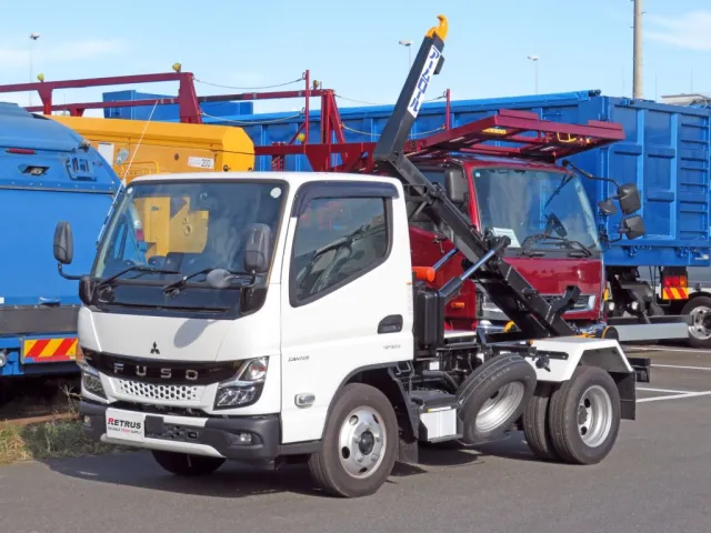 三菱 キャンター 2RG-FBAV0(2WD)の写真1