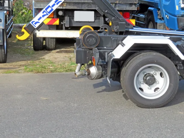 三菱 キャンター 2RG-FBAV0(2WD)の写真8