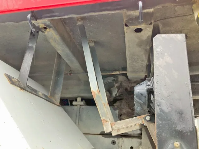 シャーシとネタの状態です。(縦ネタ・横ネタは鉄製です)|三菱 スーパーグレート QPG-FV60VXの写真6