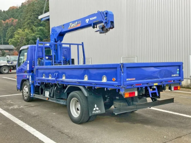 三菱 キャンター 2PG-FEAV0(2WD)の写真3