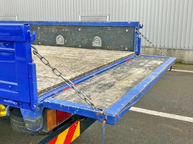 いすゞ エルフ 2RG-NKR88R(2WD)の写真9