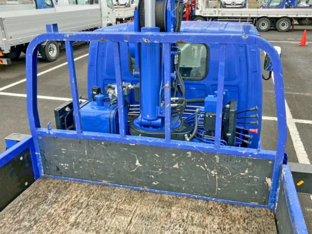 いすゞ エルフ 2RG-NKR88R(2WD)の写真10