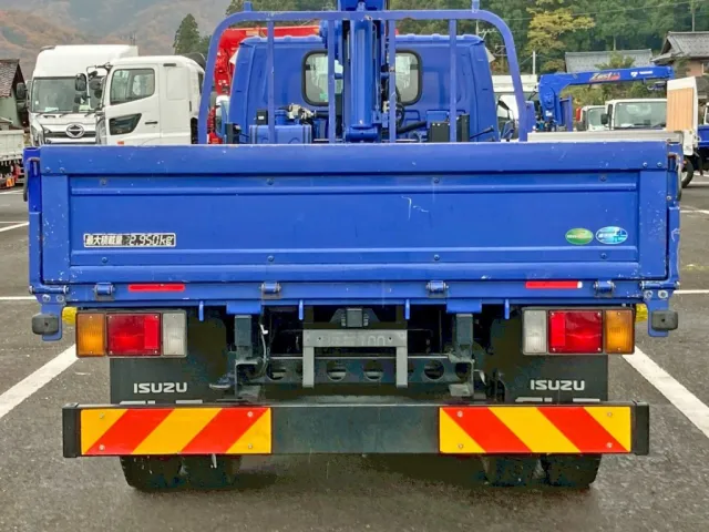 リヤ周りの状態です。|いすゞ エルフ 2RG-NKR88R(2WD)の写真13