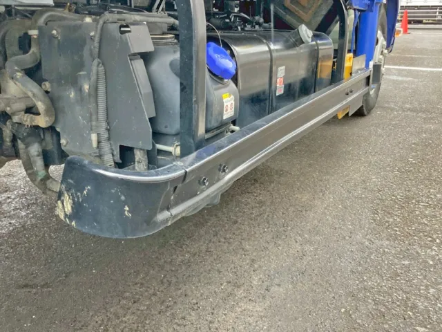 いすゞ エルフ 2RG-NKR88R(2WD)の写真17