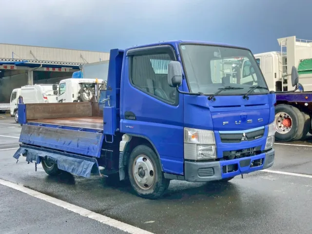 三菱 キャンター 2PG-FBA30(2WD)の写真2