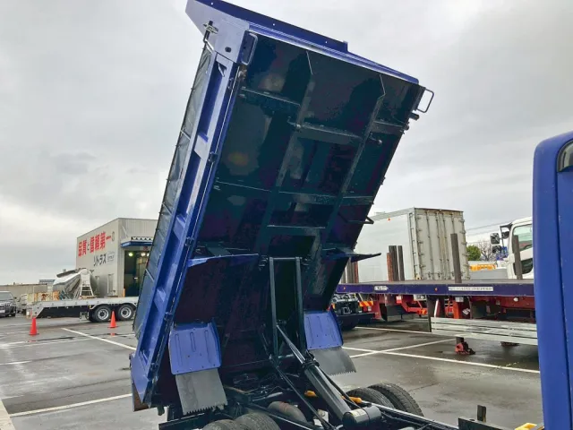 三菱 キャンター 2PG-FBA30(2WD)の写真14