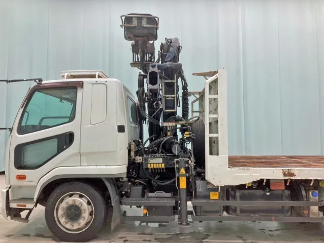 クレーンを格納した状態です。(助手席側)|三菱 ファイター LDG-FQ62Fの写真22