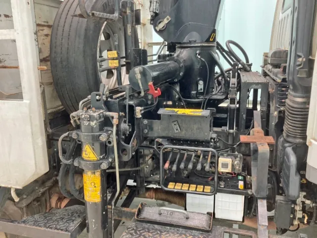 クレーン運転席側の状態です。|三菱 ファイター LDG-FQ62Fの写真23