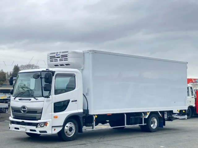 日野 レンジャー 2KG-FC2ABA(2WD)の写真1